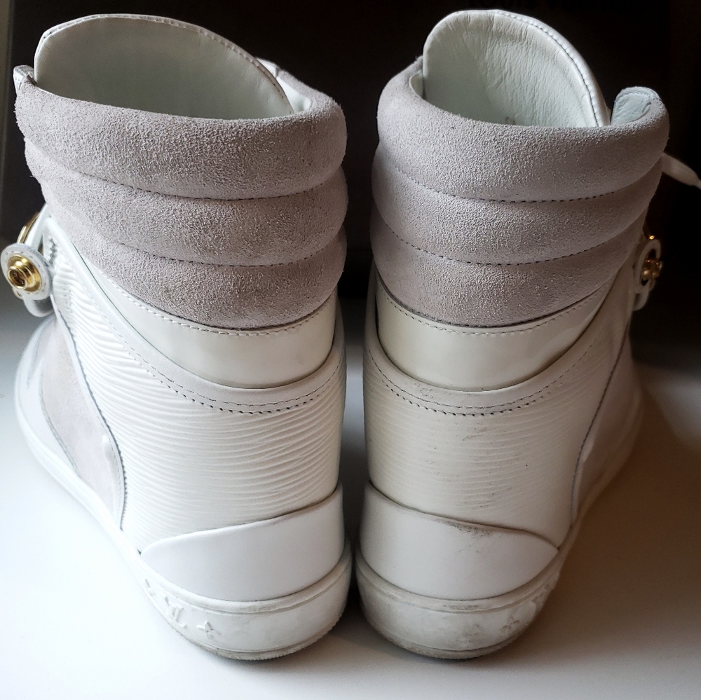 🌸❤️💐💕 Authentic Louis Vuitton Wedges 💕💐❤️🌸 - Picture 4 of 8
